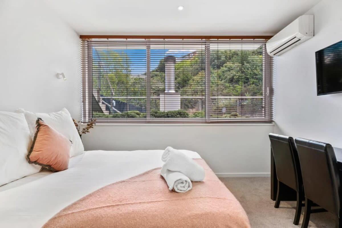 Tranquil Modern Studio Κουίνσταουν Εξωτερικό φωτογραφία